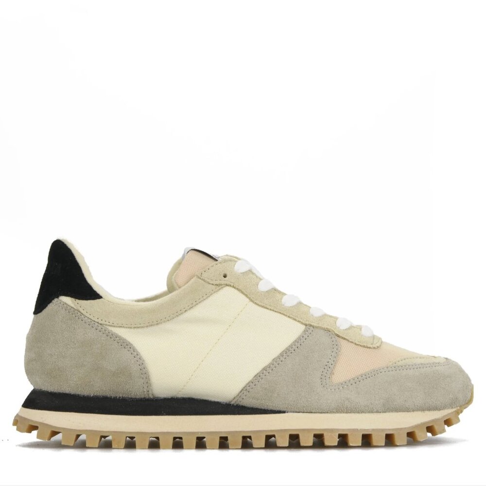 Novesta Marathon Trail Vintage Runner Sneaker - Size 45 Mens